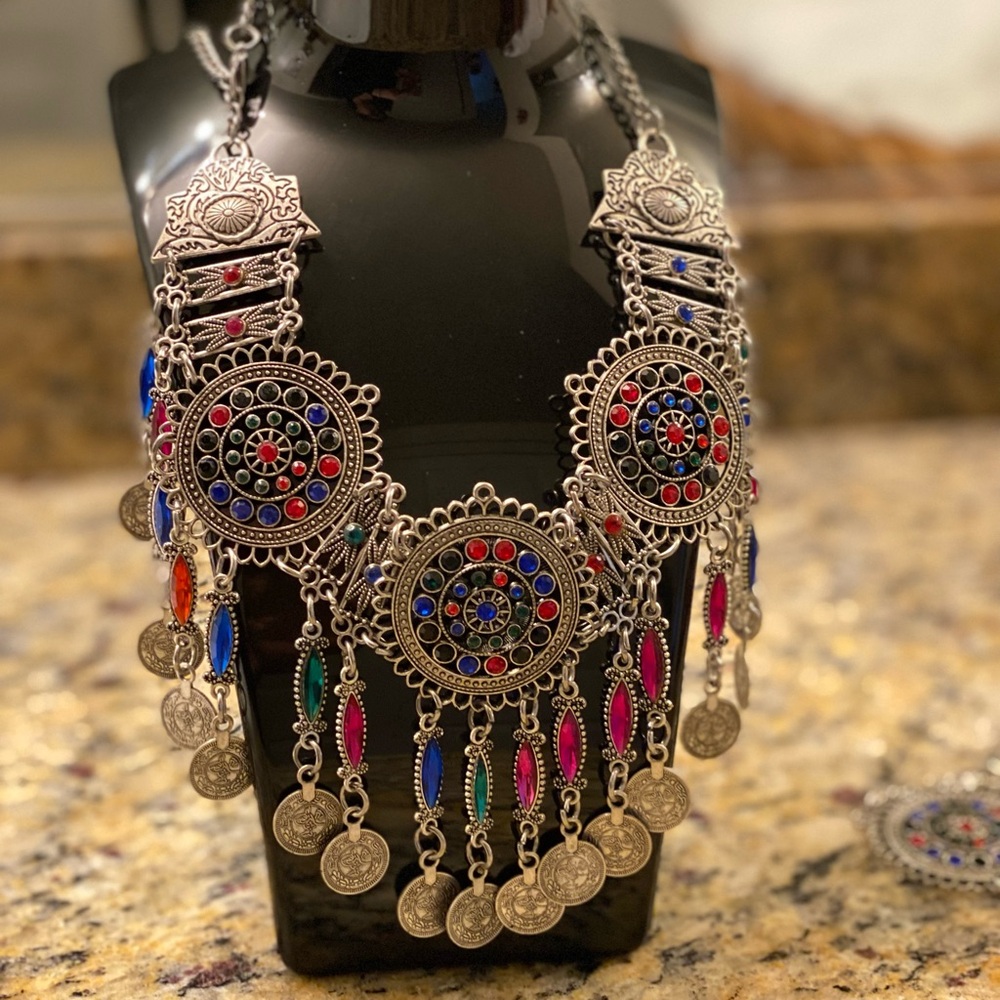 Silver Multicolor Statement Necklace .4 pieces set. NECKLACE. EARRINGS,HEADPIECE